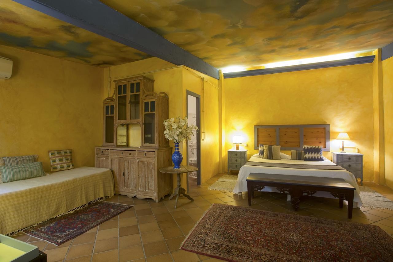 Hostal Blau Peratallada Ngoại thất bức ảnh