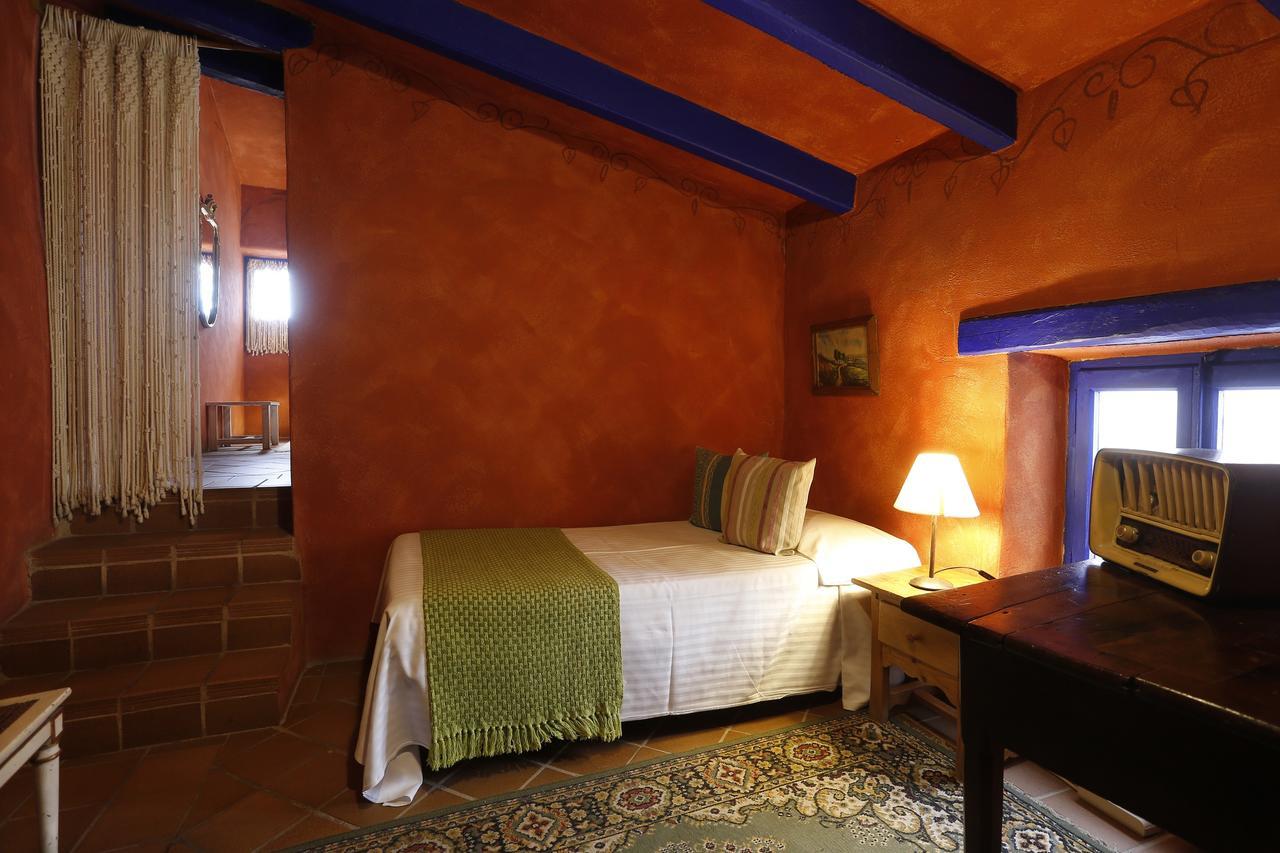 Hostal Blau Peratallada Ngoại thất bức ảnh