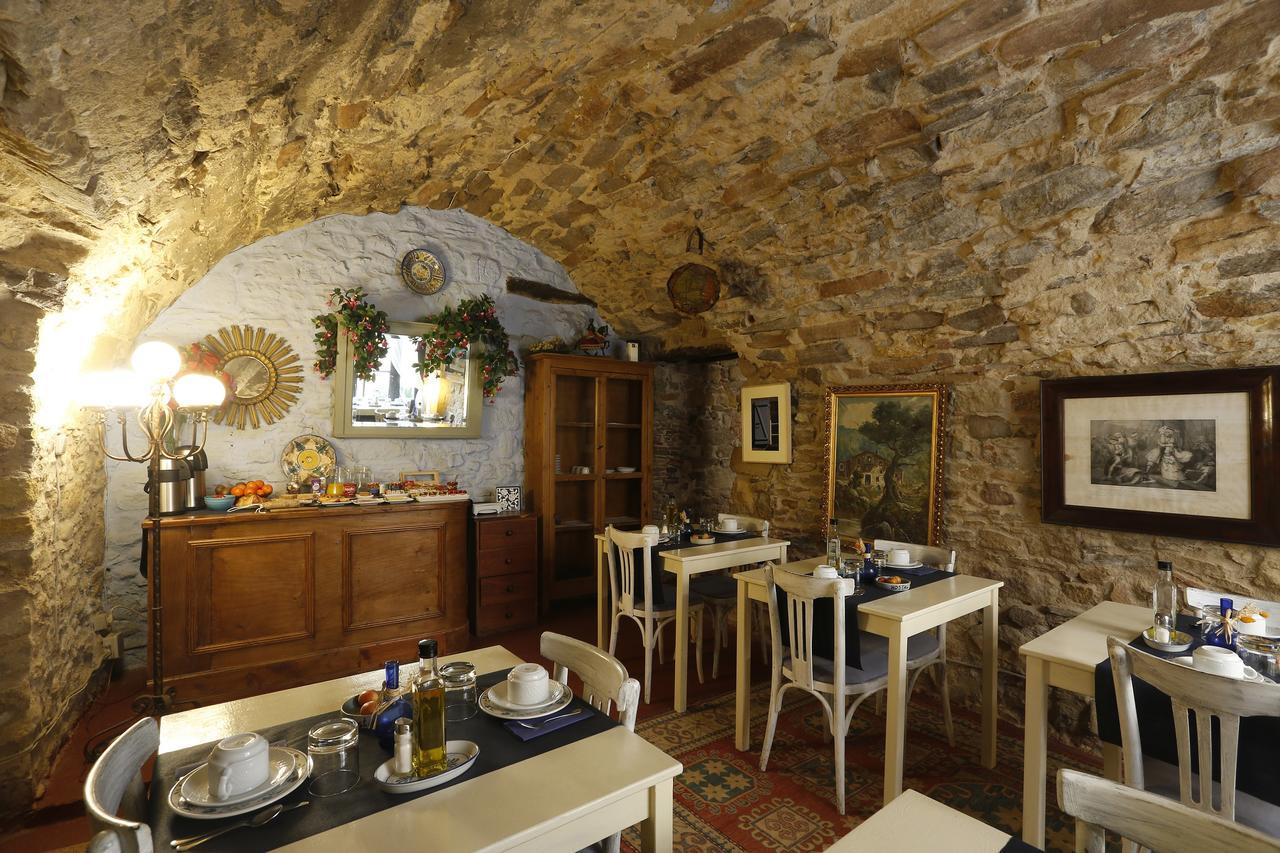 Hostal Blau Peratallada Ngoại thất bức ảnh