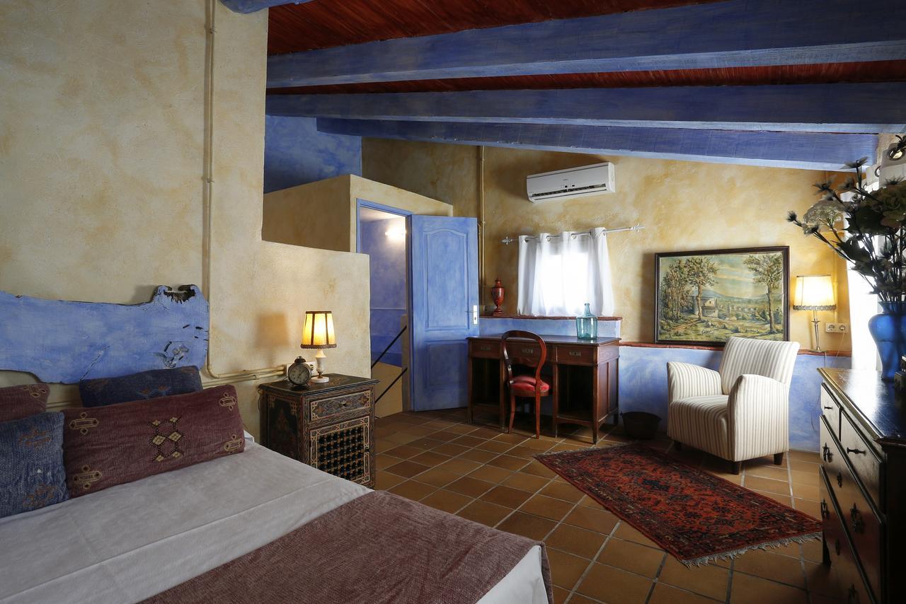 Hostal Blau Peratallada Ngoại thất bức ảnh